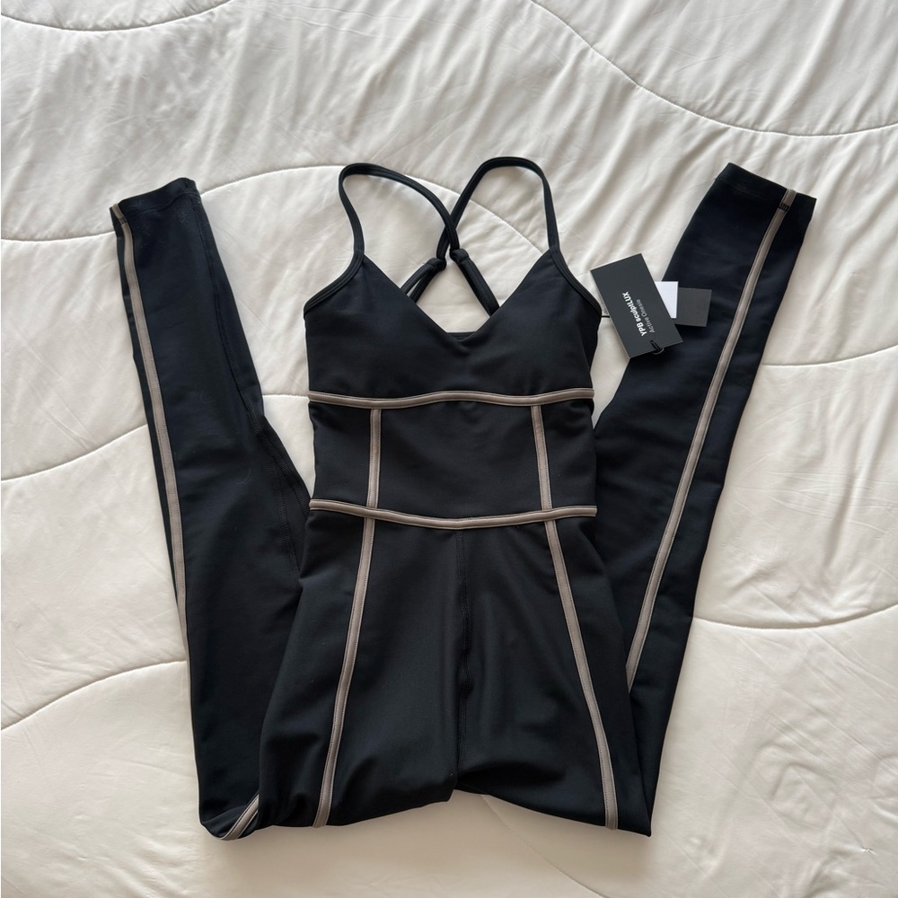 NWT XXS Abercrombie & Fitch Black Jumpsuit with Beige Accents